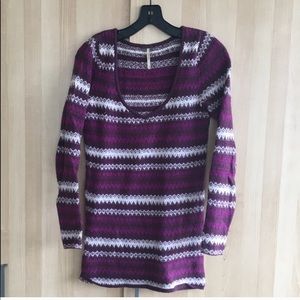 Free People Striped V-Neck Tunic Length Sweater 🎊